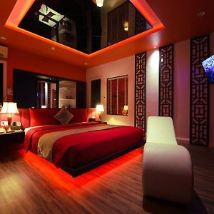 Chiic House 3 - Khach San Tinh Yeu